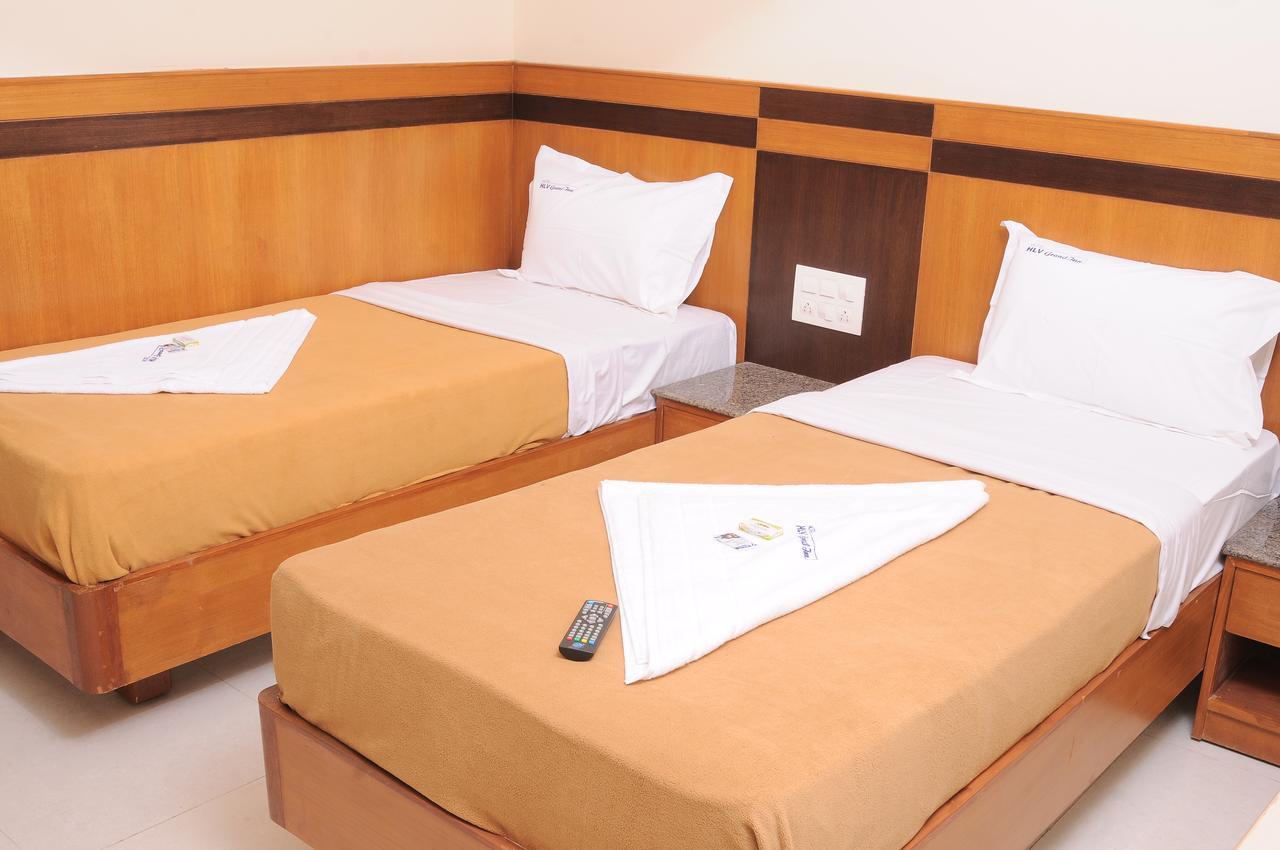 Hlv Grand Inn 班加罗尔 外观 照片